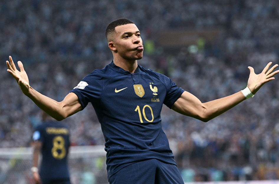 菲戈谈姆巴佩伤病、皇马欧冠前景及球员假设性变动